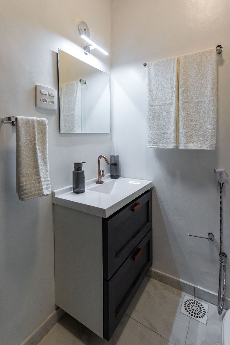 Imagens do imóveis Excelente Apartamento Conjugado Reformado e Mobiliado