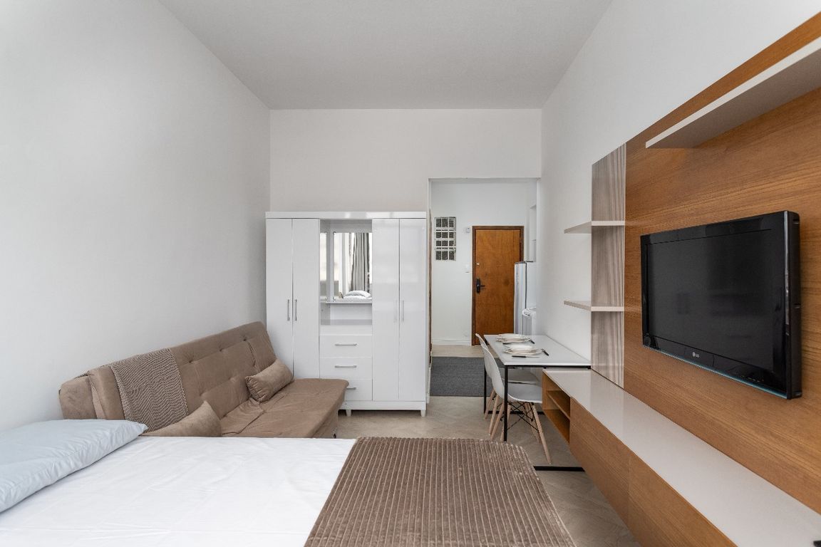 Imagens do imóveis Excelente Apartamento Conjugado Reformado e Mobiliado