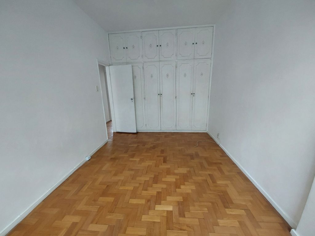 Imagens do imóveis Apartamento três quartos Tijuca próximo da praça saens penha