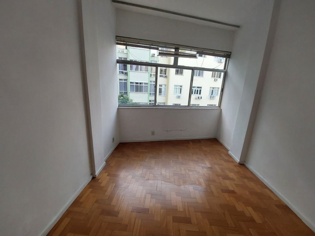 Imagens do imóveis Apartamento três quartos Tijuca próximo da praça saens penha