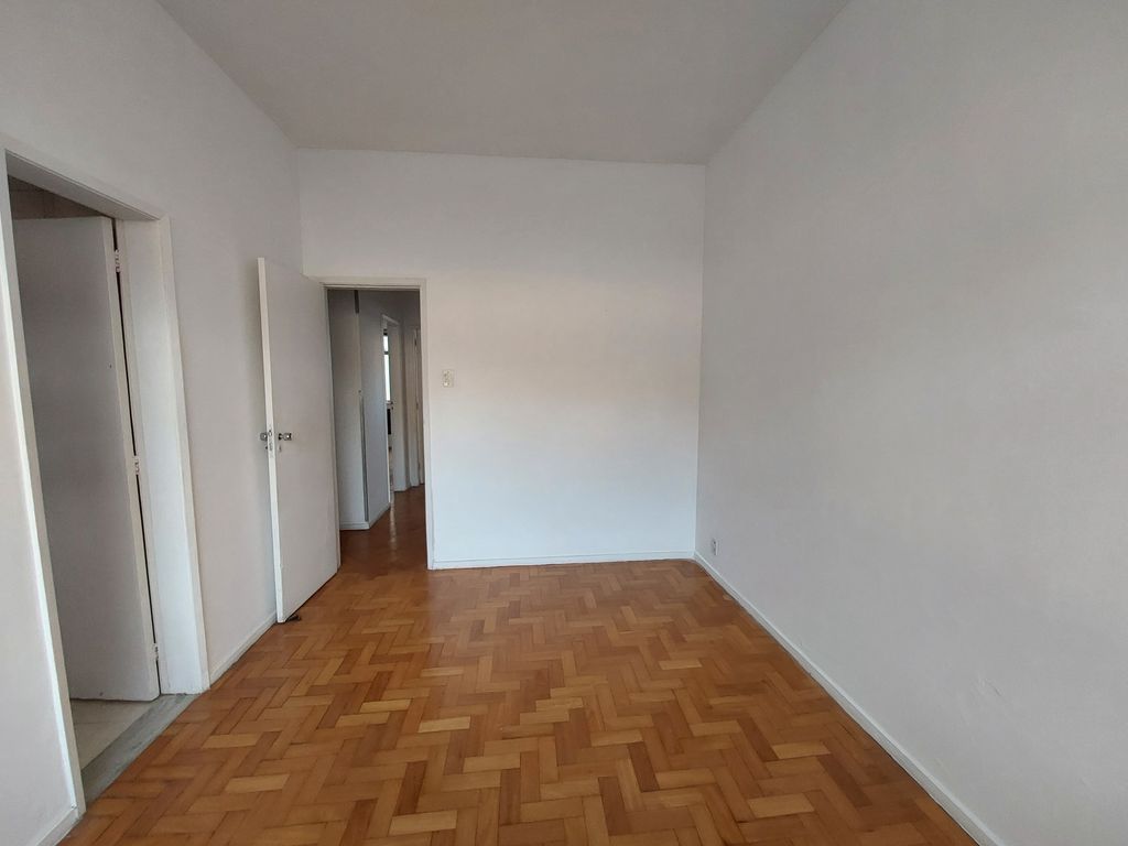 Imagens do imóveis Apartamento três quartos Tijuca próximo da praça saens penha