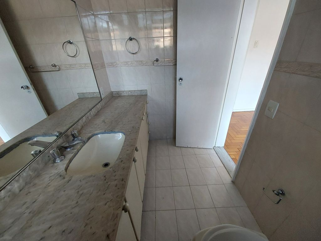 Imagens do imóveis Apartamento três quartos Tijuca próximo da praça saens penha