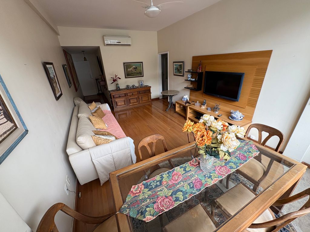 Imagens do imóveis Excelente Apartamento composto por 3 quartos em Laranjeiras e vaga de garagem