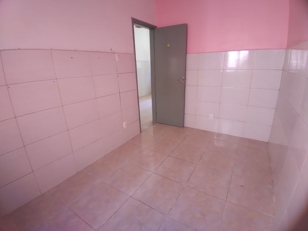 Imagens do imóveis Casa à Venda com 2 quartos, 1 banheiro e 55m² por R$ 250.000