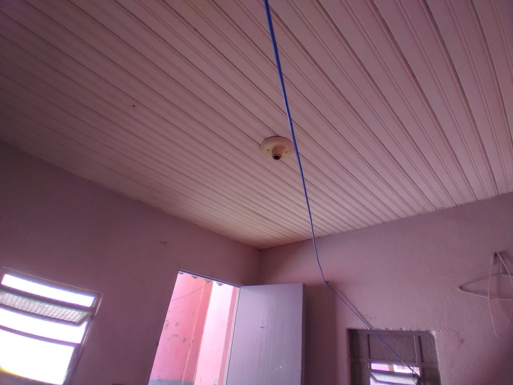 Imagens do imóveis Casa à Venda com 2 quartos, 1 banheiro e 55m² por R$ 250.000
