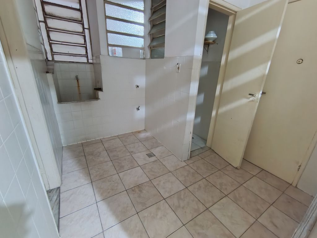 Imagens do imóveis Apartamento de Sala e dois Quartos Garagem em Centro para venda Rio de Jeniro