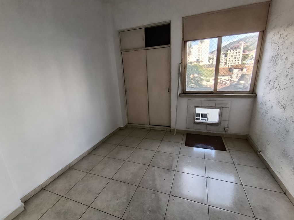 Imagens do imóveis Apartamento de quarto sala cozinha banheiro dependência em centro Rio de Janeiro
