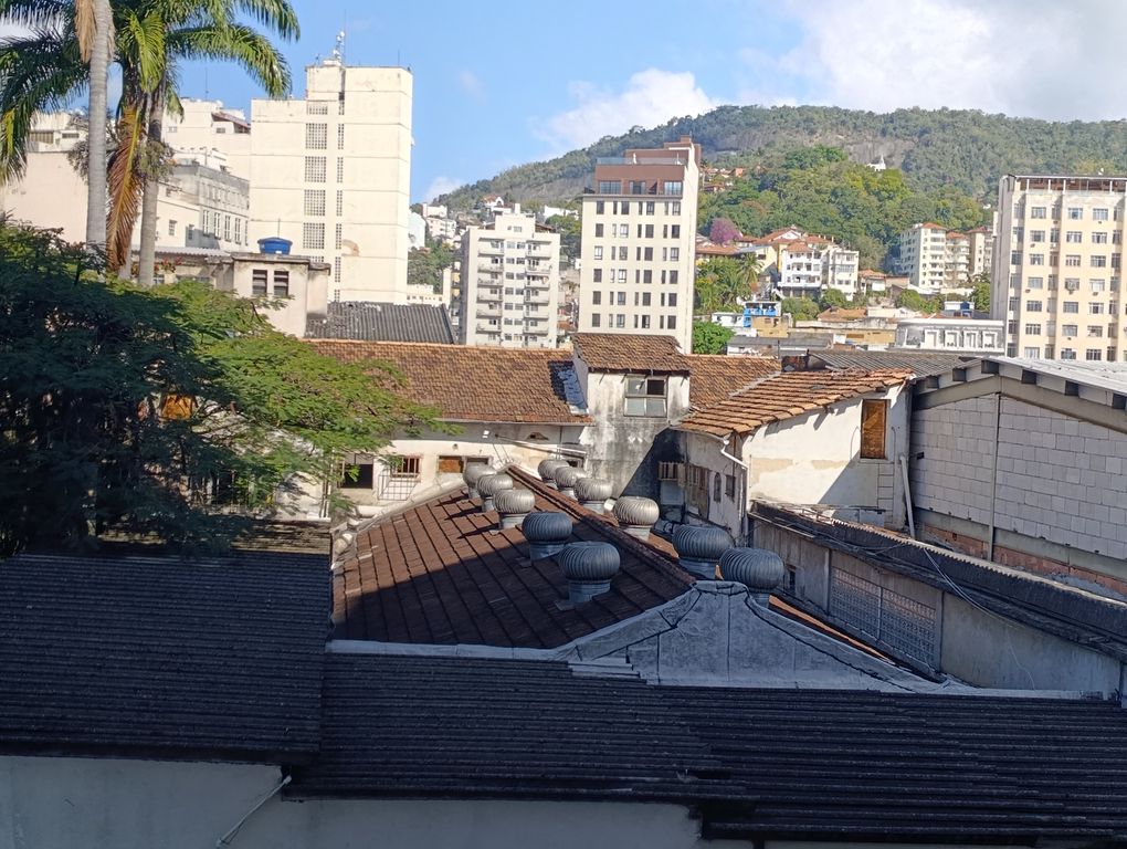 Imagens do imóveis Apartamento de quarto sala cozinha banheiro dependência em centro Rio de Janeiro