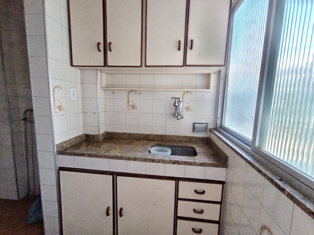 Imagens do imóveis Apartamento de quarto sala cozinha banheiro dependência em centro Rio de Janeiro