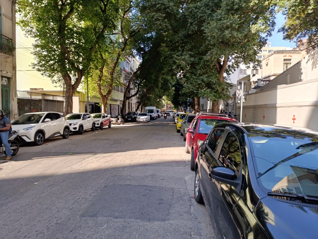 Imagens do imóveis Apartamento de quarto sala cozinha banheiro dependência em centro Rio de Janeiro