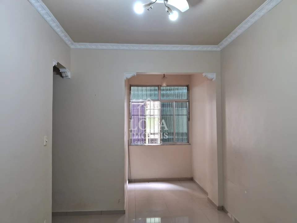 Imagens do imóveis Apartmapartamento Sala Dois Quartos No Bairro de Fatima Rj