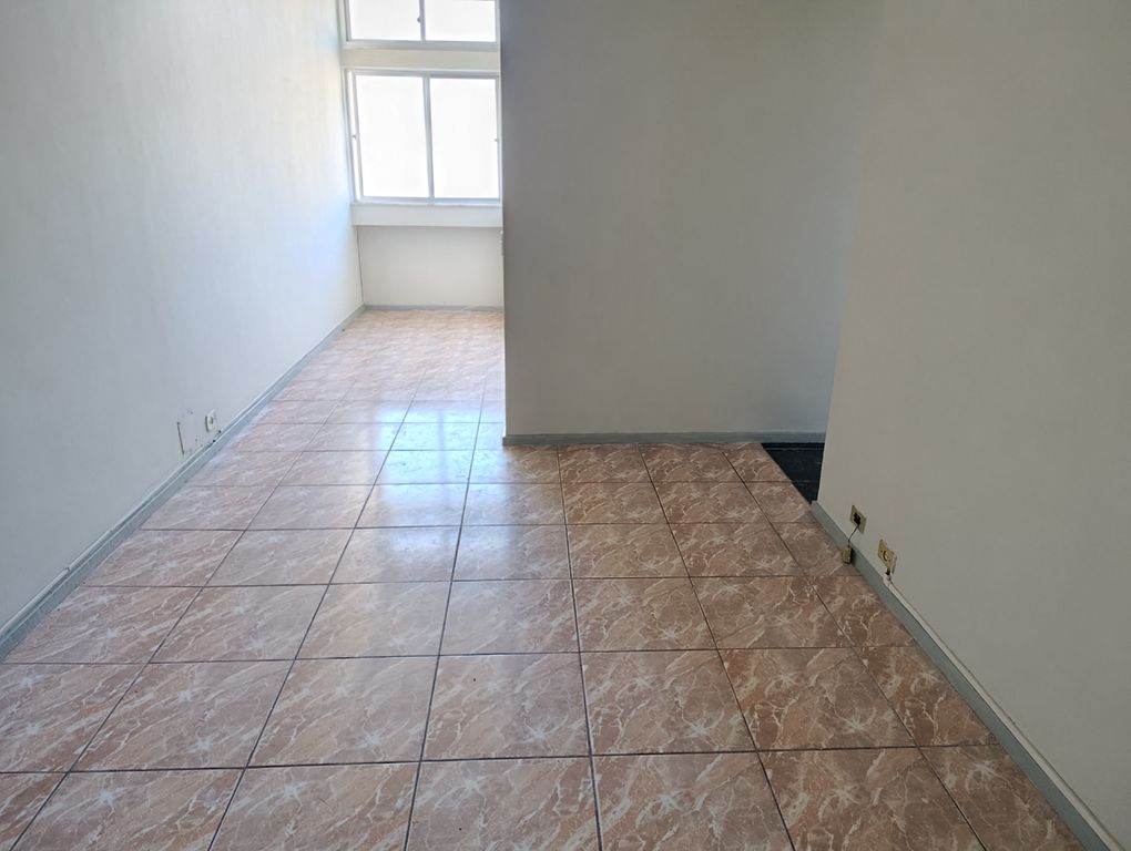 Imagens do imóveis Apartamento composto de Sala um quarto dependência  em centro Rio de Janeiro