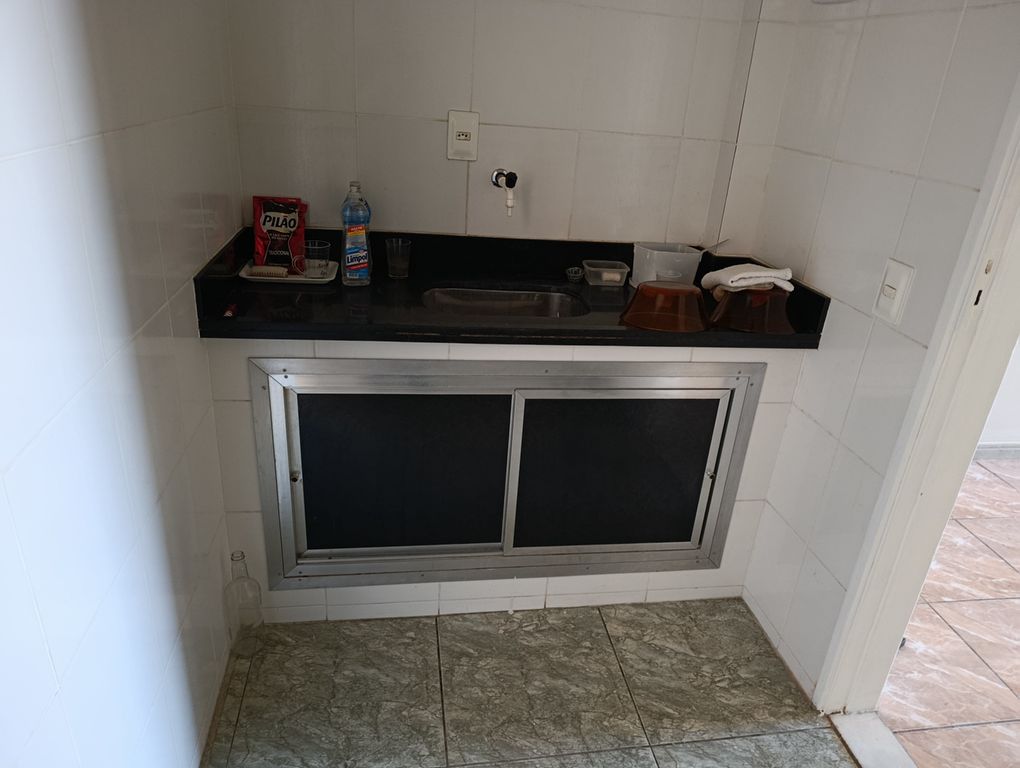 Imagens do imóveis Apartamento composto de Sala um quarto dependência  em centro Rio de Janeiro