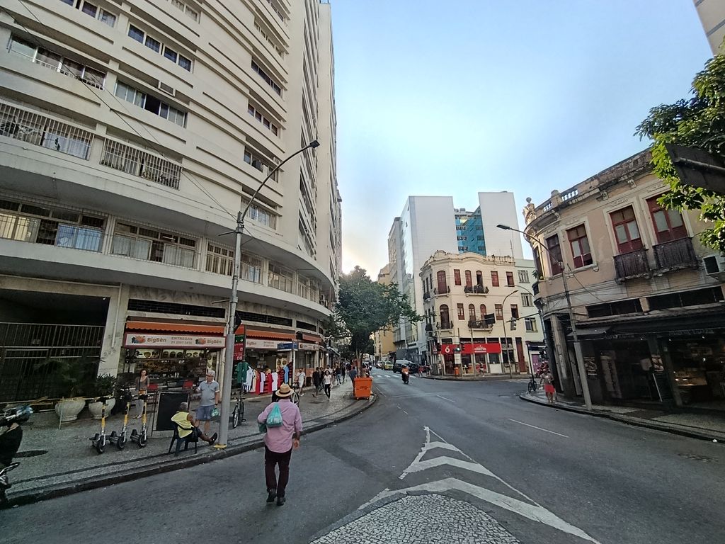 Imagens do imóveis Apartamento composto de Sala um quarto dependência  em centro Rio de Janeiro