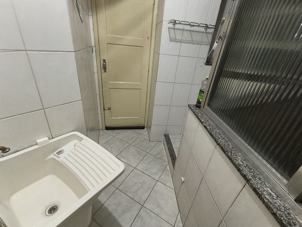 Imagens do imóveis Apartamento sala um quarto no bairro de Fátima para venda centro Rio de Janeiro