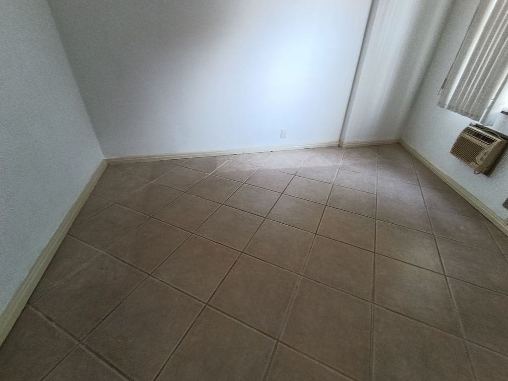 Imagens do imóveis Apartamento sala um quarto no bairro de Fátima para venda centro Rio de Janeiro
