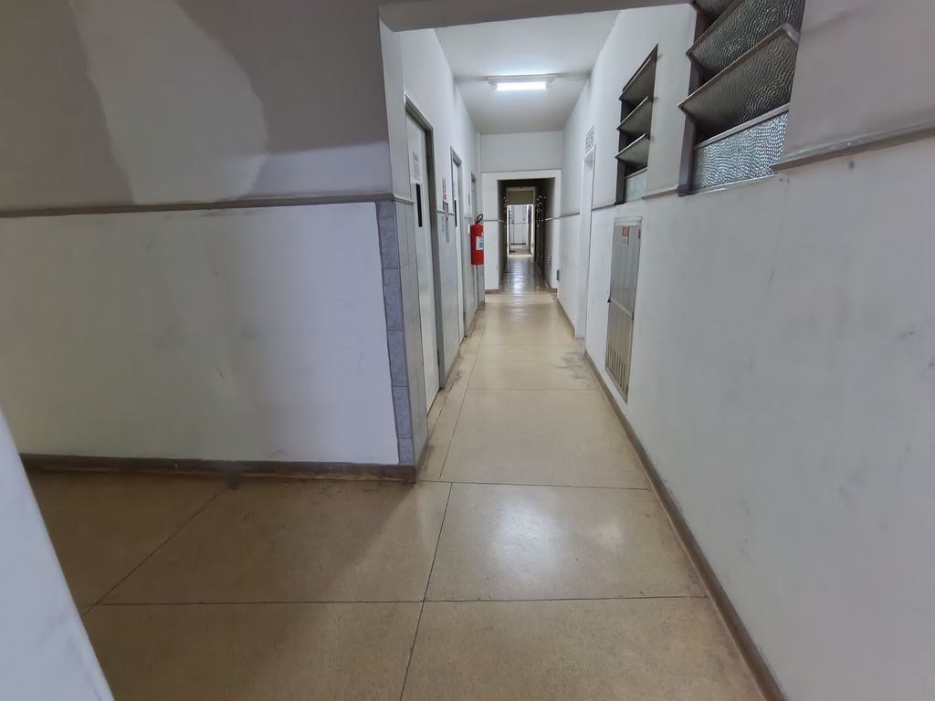 Imagens do imóveis Apartamento sala um quarto no bairro de Fátima para venda centro Rio de Janeiro