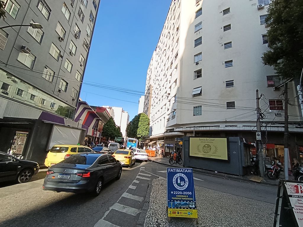 Imagens do imóveis Apartamento sala um quarto no bairro de Fátima para venda centro Rio de Janeiro
