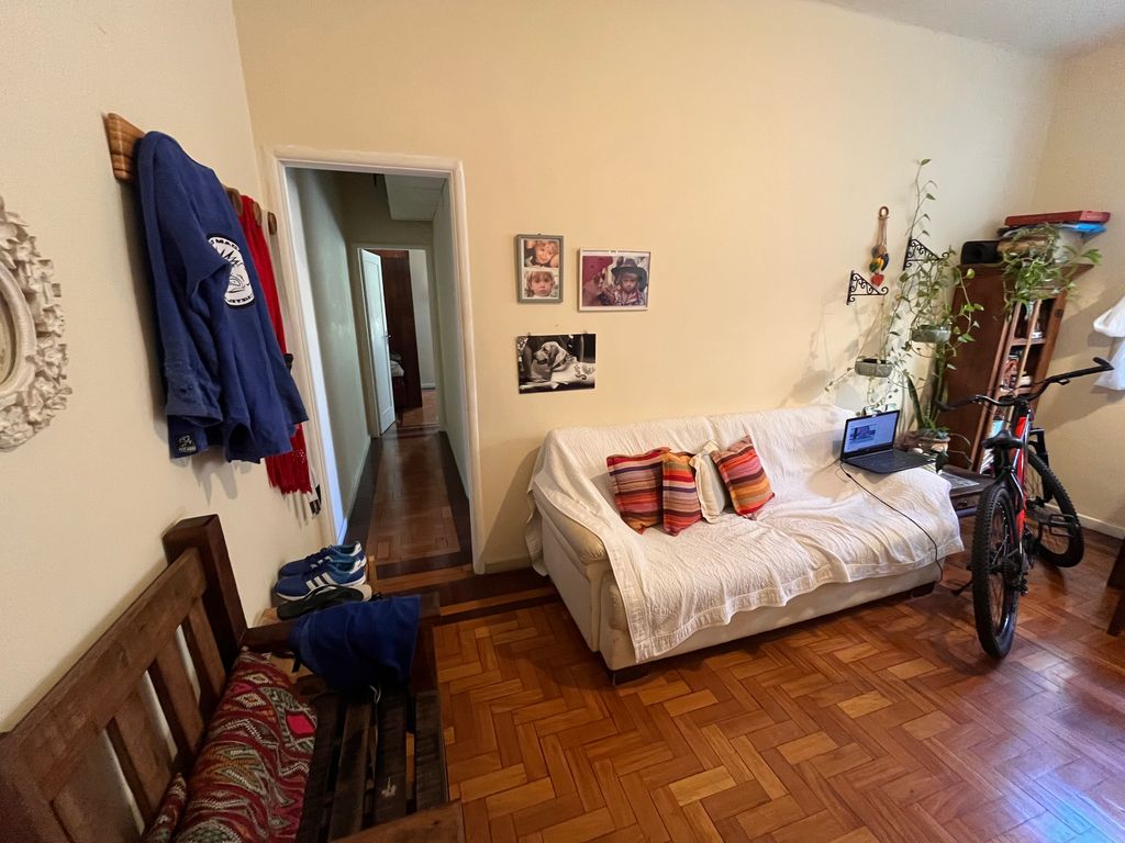 Imagens do imóveis Apartamento  2 quartos+varandinha com 76m² na Rua Monte Alegre Santa Teresa