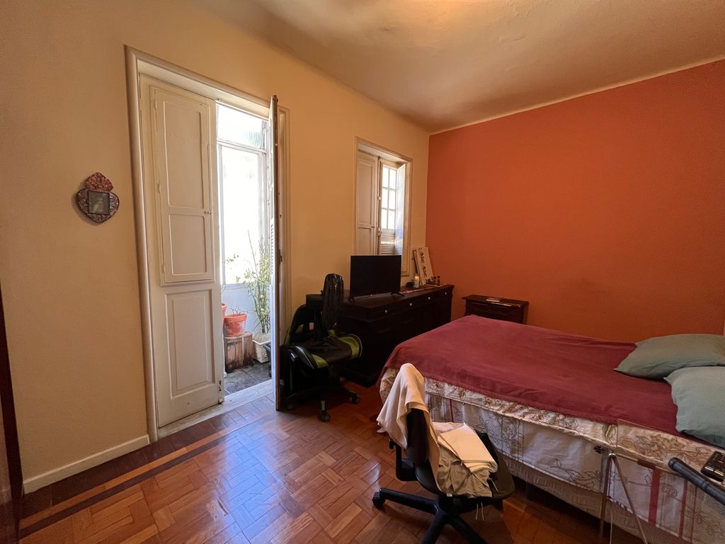 Imagens do imóveis Apartamento  2 quartos+varandinha com 76m² na Rua Monte Alegre Santa Teresa