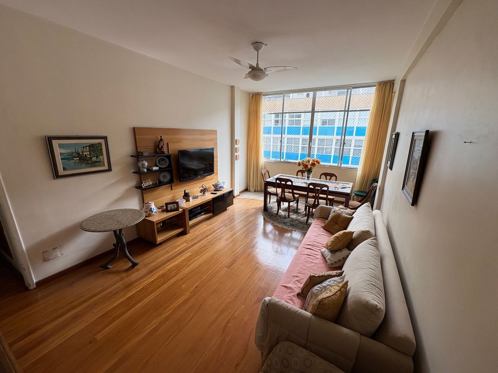 Imagens do imóveis Excelente Apartamento composto por 3 quartos em Laranjeiras e vaga de garagem