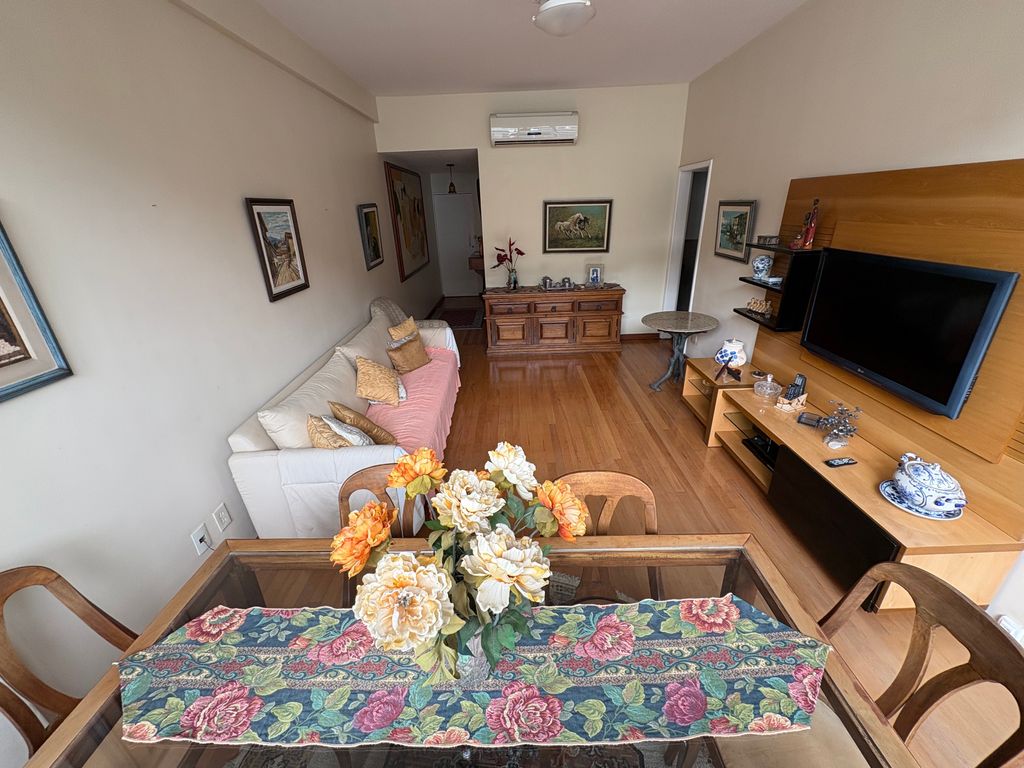 Imagens do imóveis Excelente Apartamento composto por 3 quartos em Laranjeiras e vaga de garagem