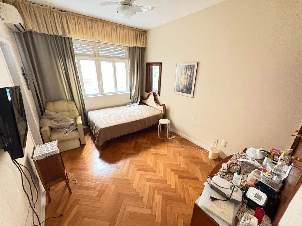 Imagens do imóveis Excelente Apartamento composto por 3 quartos em Laranjeiras e vaga de garagem