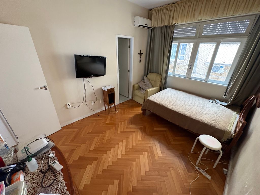 Imagens do imóveis Excelente Apartamento composto por 3 quartos em Laranjeiras e vaga de garagem