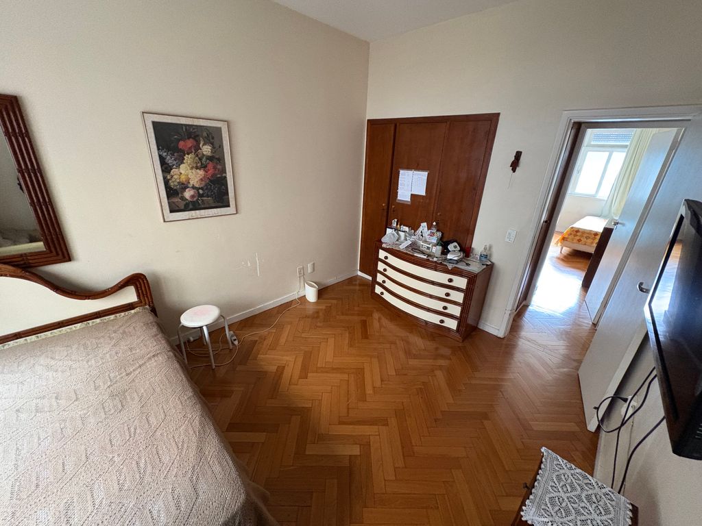 Imagens do imóveis Excelente Apartamento composto por 3 quartos em Laranjeiras e vaga de garagem