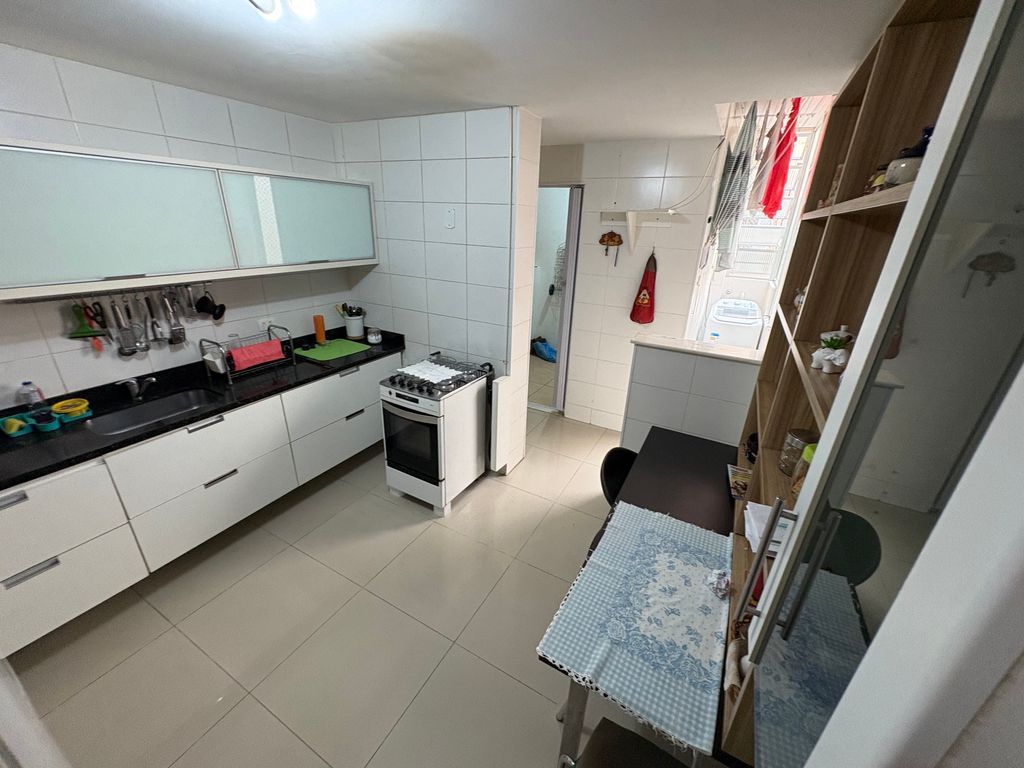 Imagens do imóveis Excelente Apartamento composto por 3 quartos em Laranjeiras e vaga de garagem