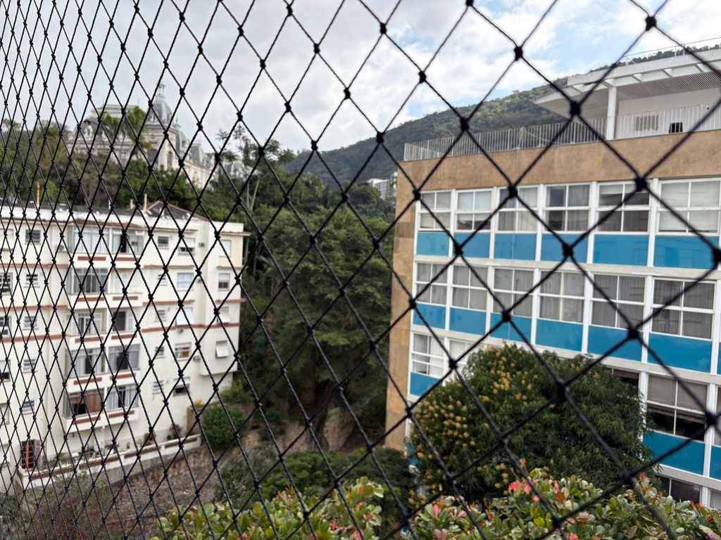 Imagens do imóveis Excelente Apartamento composto por 3 quartos em Laranjeiras e vaga de garagem