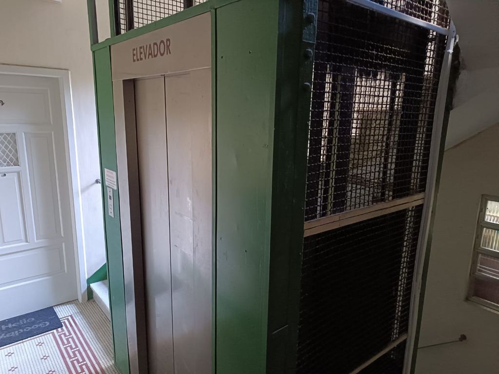 Imagens do imóveis Apartamento à Venda com 3 quartos, 2 banheiros e 100m² por R$ 570.000