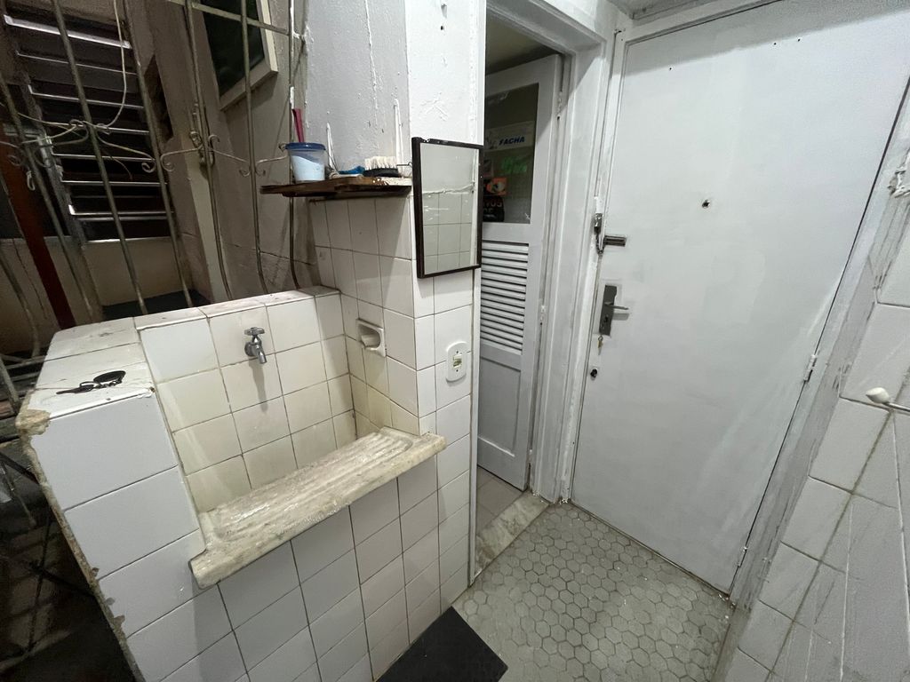 Imagens do imóveis Apartamento sala quarto com dependência