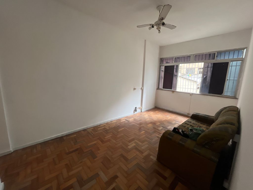 Imagens do imóveis Apartamento sala quarto com dependência