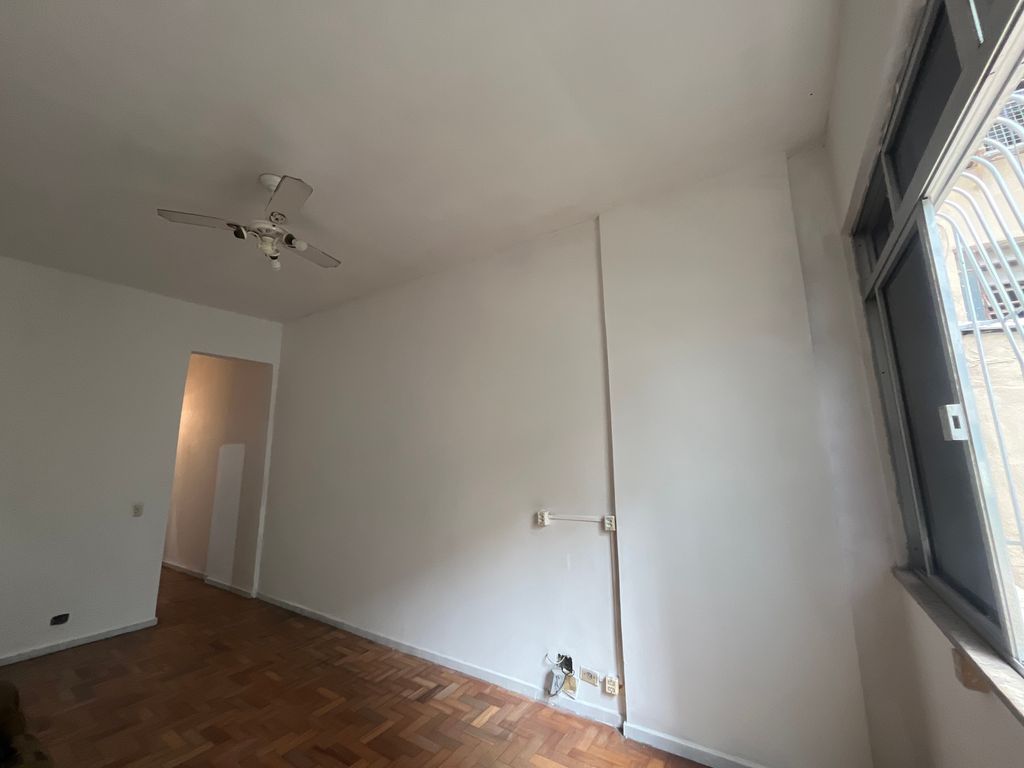 Imagens do imóveis Apartamento sala quarto com dependência