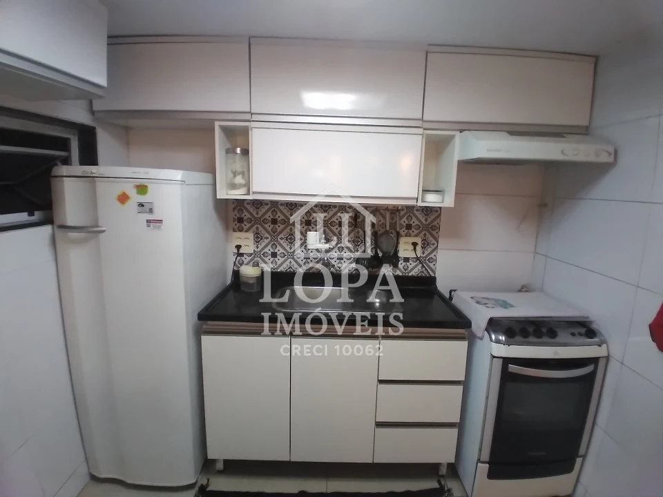 Imagens do imóveis Um apartamento dividido em dois, à venda em Copacabana com cento e vinte metros por  um milhão e quarenta mil reais