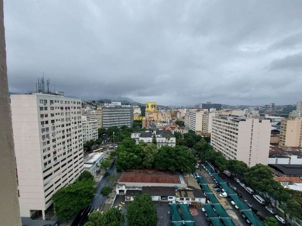 Imagens do imóveis Apartamento dois quartos com dependência no centro do Rio de Janeiro