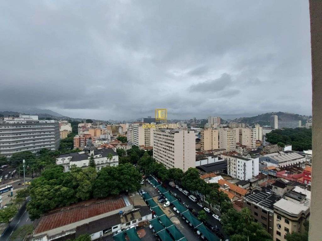 Imagens do imóveis Apartamento dois quartos com dependência no centro do Rio de Janeiro