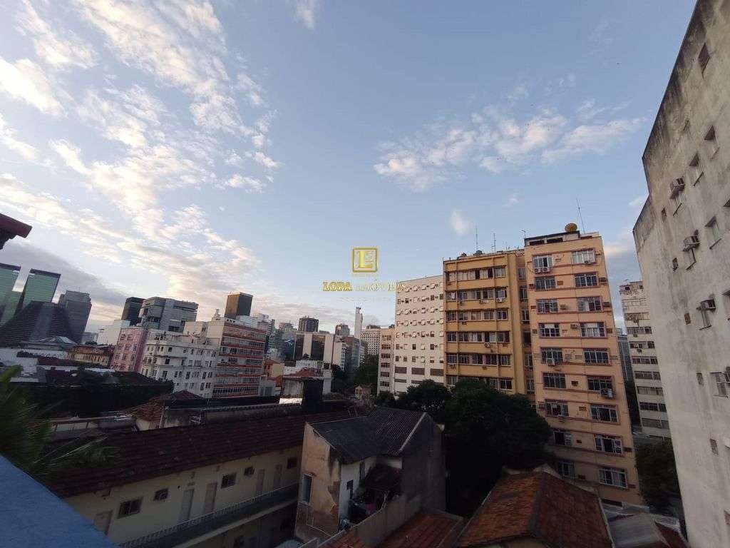 Imagens do imóveis Casa De quatro quartos no Centro do Rio de Janeiro