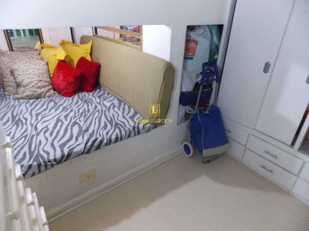 Imagens do imóveis Apartamento reformado e  modificado no Flamengo com dois quartos