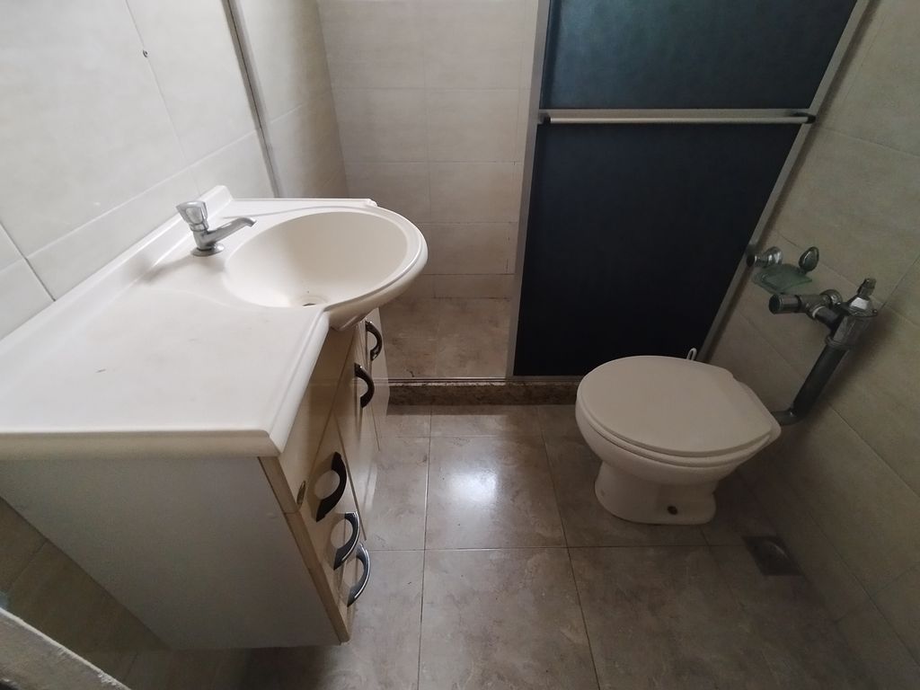 Imagens do imóveis Apartamento de Sala e Quarto em centro Bairro de Fátima, centro-  Rio de Janeiro