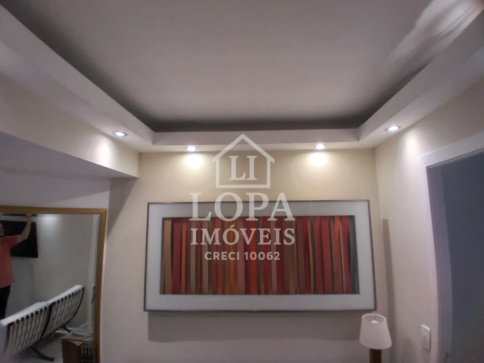 Imagens do imóveis Um apartamento dividido em dois, à venda em Copacabana com cento e vinte metros por  um milhão e quarenta mil reais