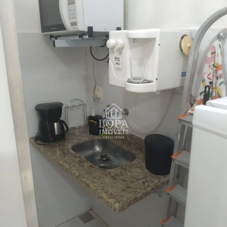 Sala Comercial A Vanda Na Praça TiraDentes
