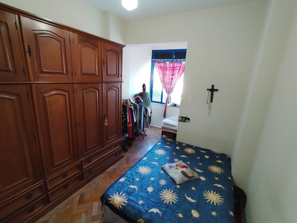 Imagens do imóveis Apartamento em Santa Teresa com Dois Quartos e Dependência