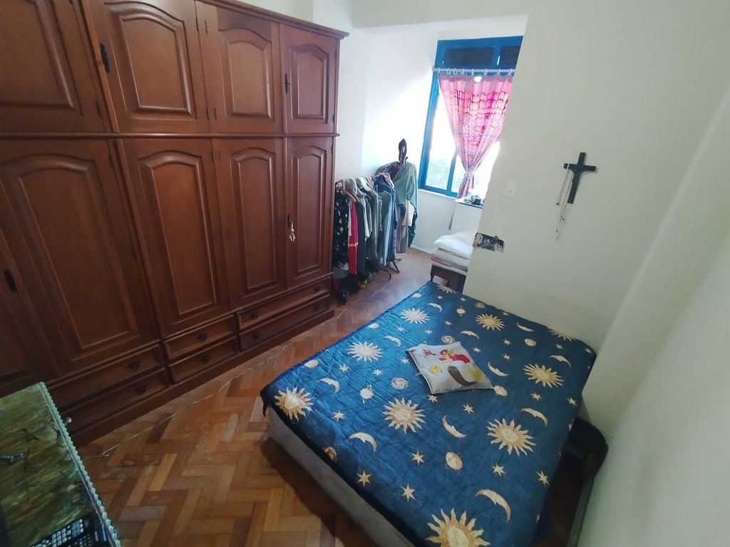 Imagens do imóveis Apartamento em Santa Teresa com Dois Quartos e Dependência