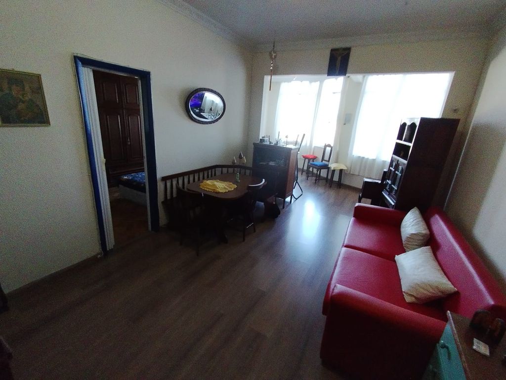 Imagens do imóveis Apartamento em Santa Teresa com Dois Quartos e Dependência
