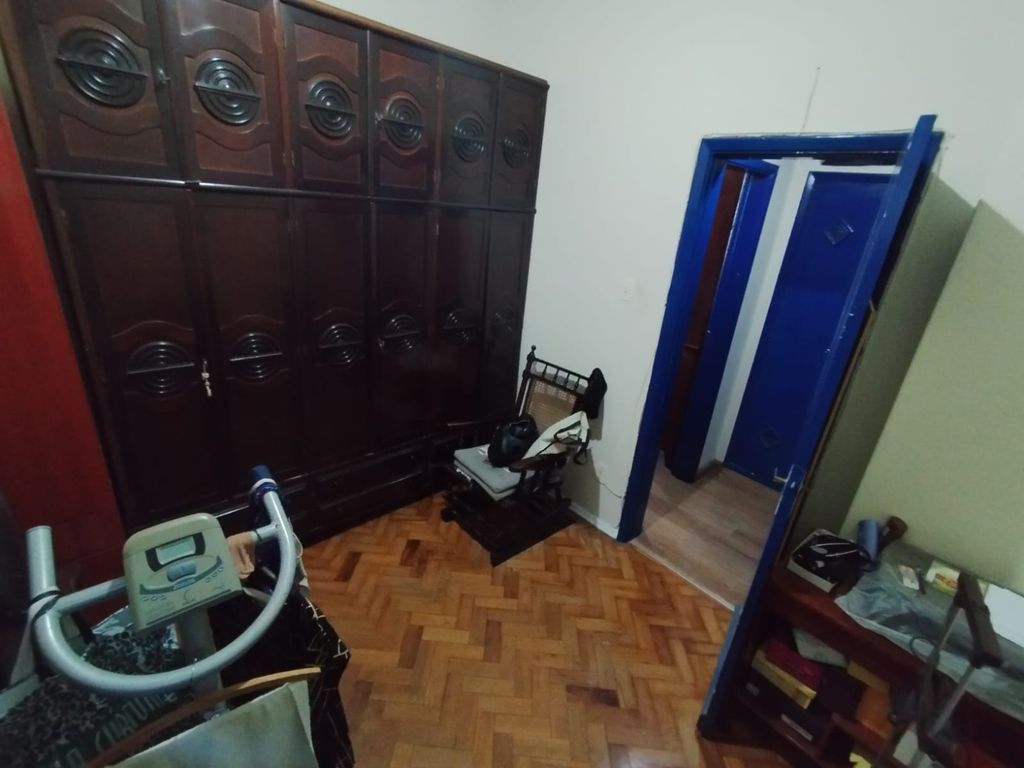 Imagens do imóveis Apartamento em Santa Teresa com Dois Quartos e Dependência