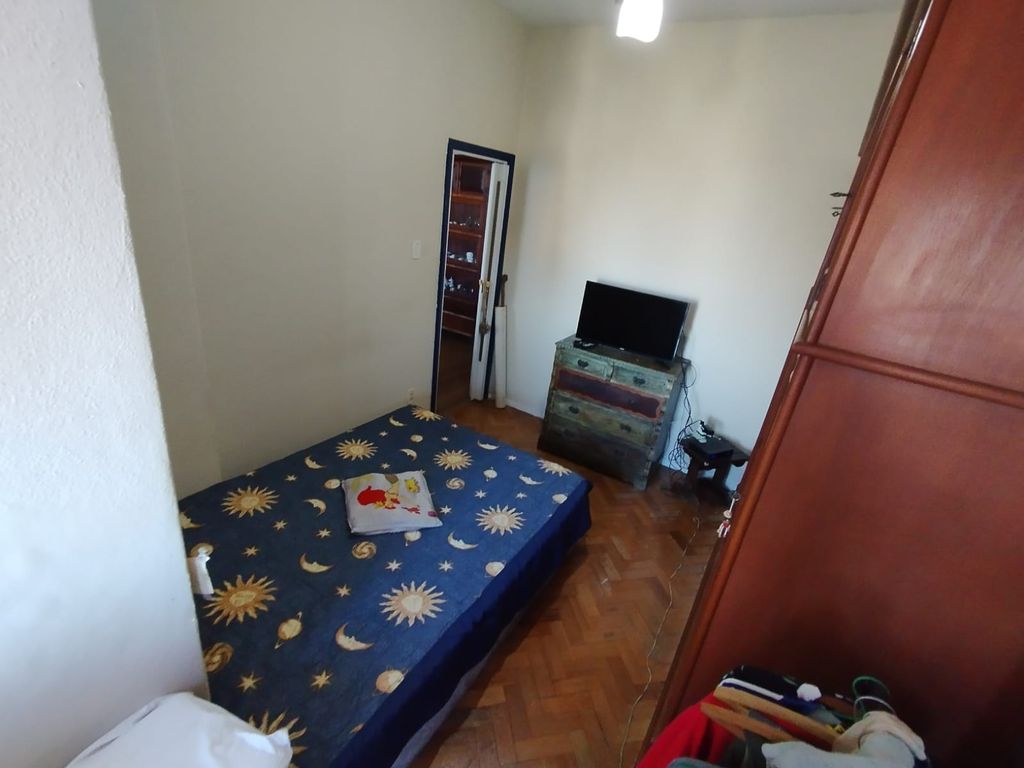 Imagens do imóveis Apartamento em Santa Teresa com Dois Quartos e Dependência