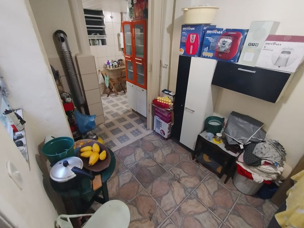 Imagens do imóveis Apartamento em Santa Teresa com Dois Quartos e Dependência