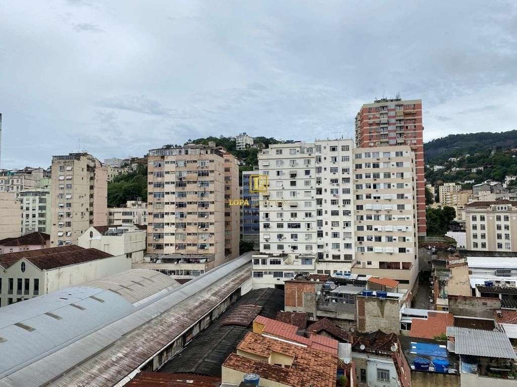 Imagens do imóveis Apartamento Três Quartos com Dependência e Vaga de Garagem no Centro do Rio